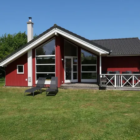 Modernes Strandhaus Fuer 8 Personen